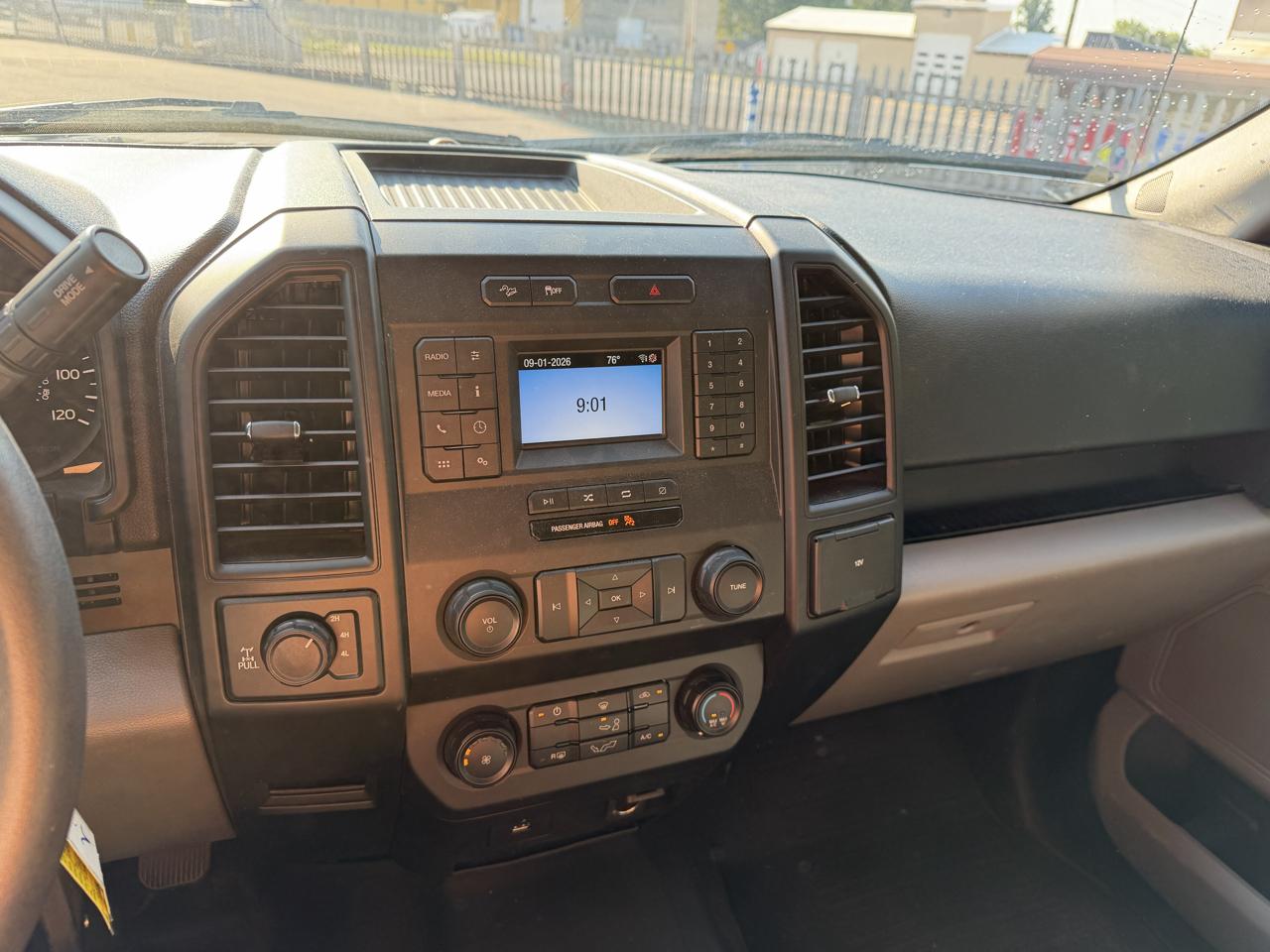 Ford F-150 4WD SuperCrew 139" XL 2020