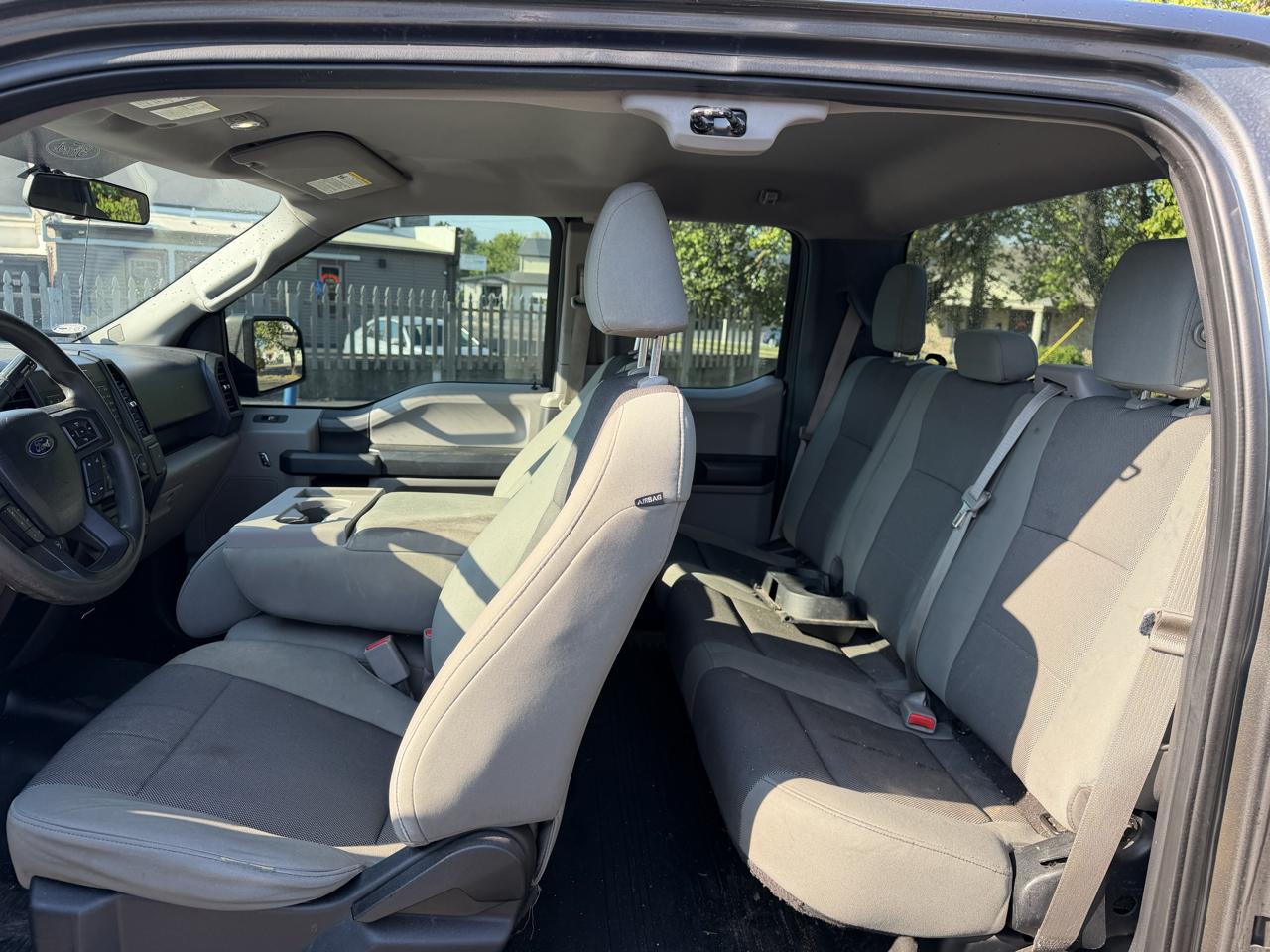 Ford F-150 4WD SuperCab 145" XL 2015