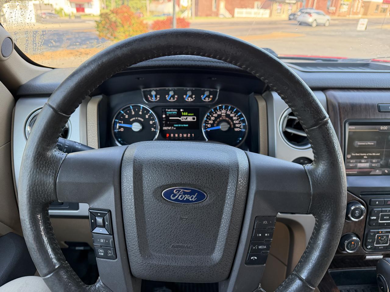 Ford F-150 4WD SuperCrew 139" Lariat 2013