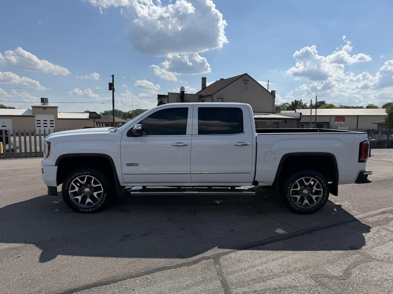 GMC Sierra 1500 4WD Crew Cab 147" Elevation 2016