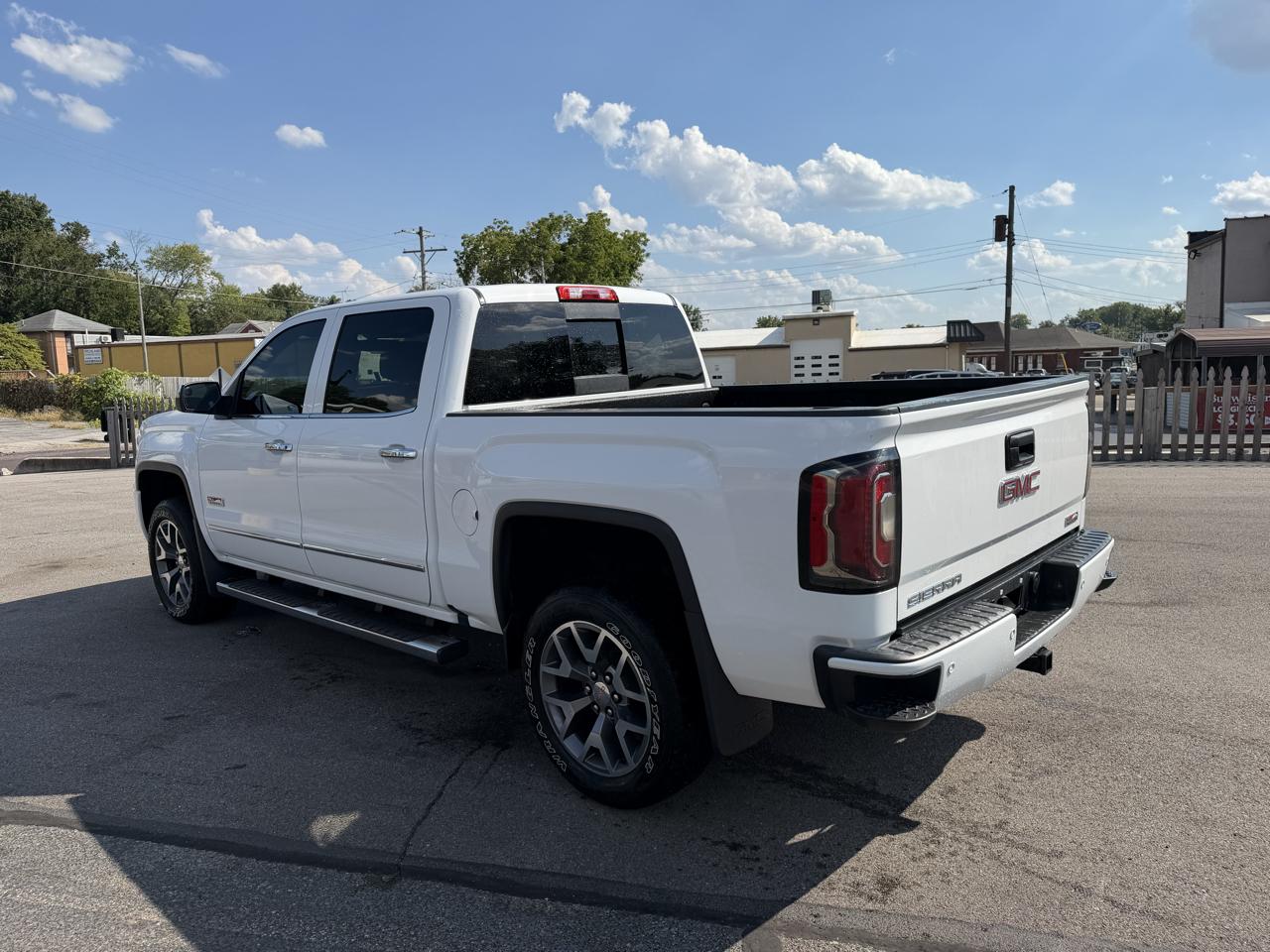 GMC Sierra 1500 4WD Crew Cab 147" Elevation 2016
