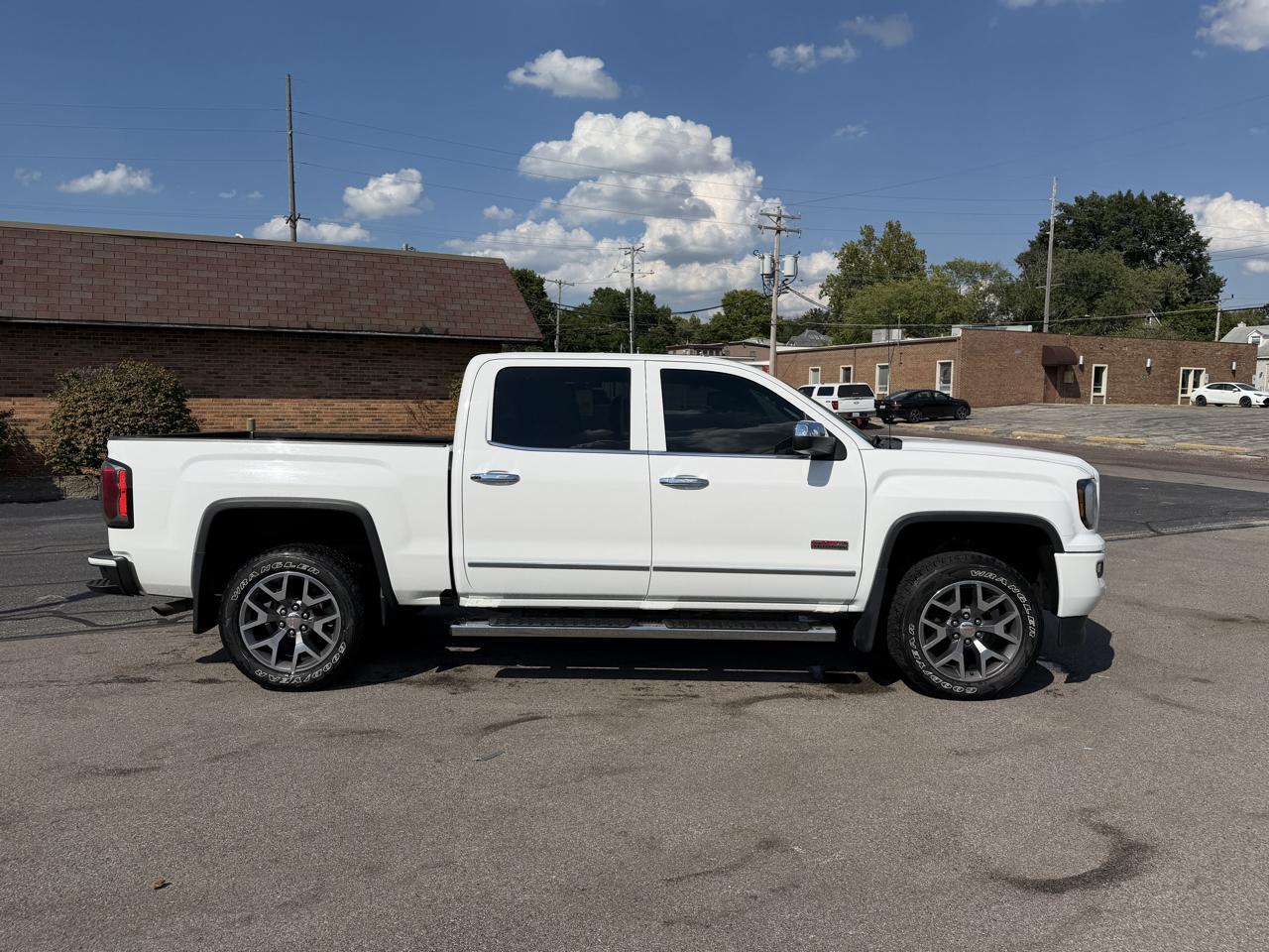 GMC Sierra 1500 4WD Crew Cab 147" Elevation 2016