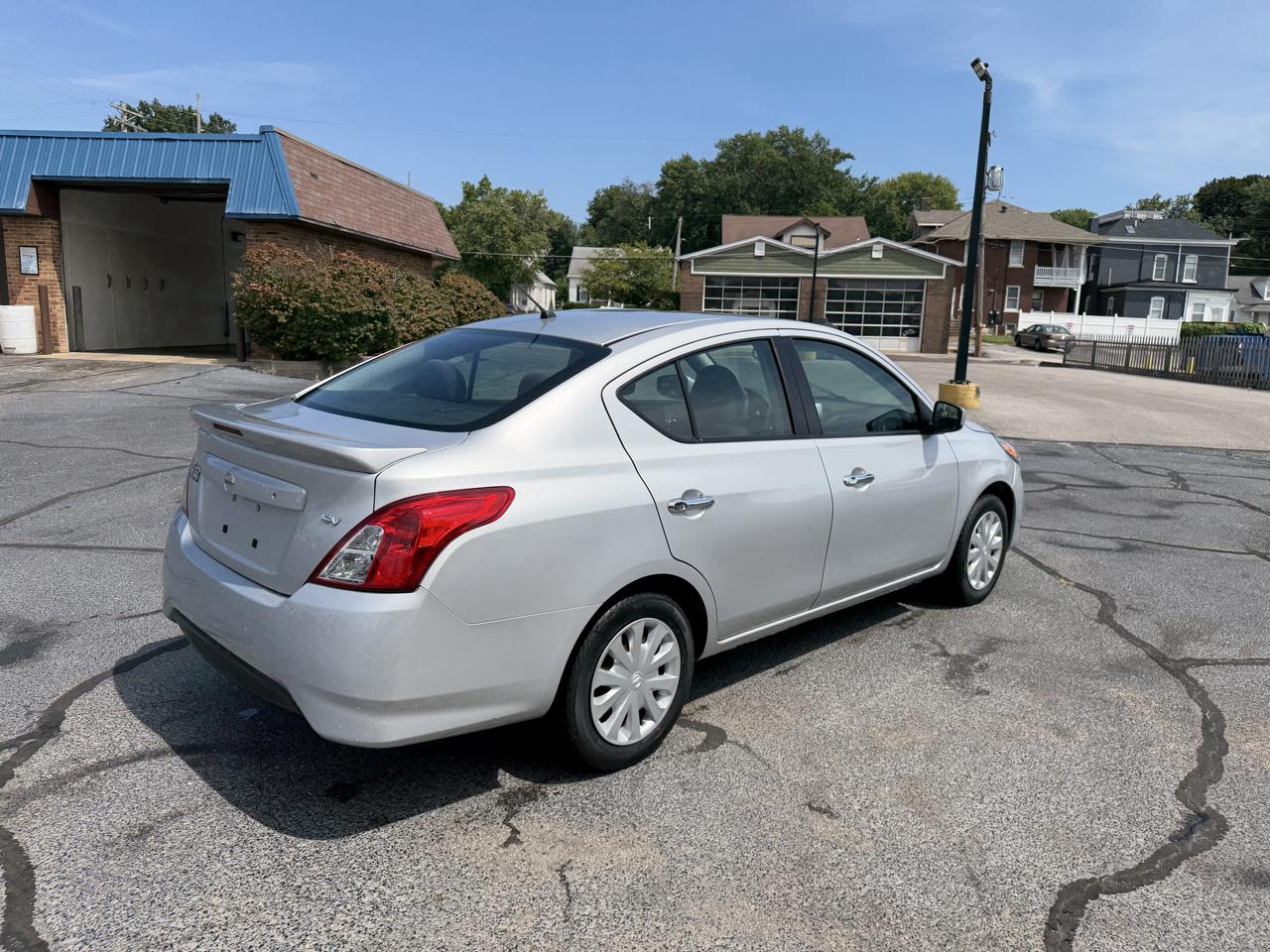 Nissan Versa 1.6 S 5M 2018