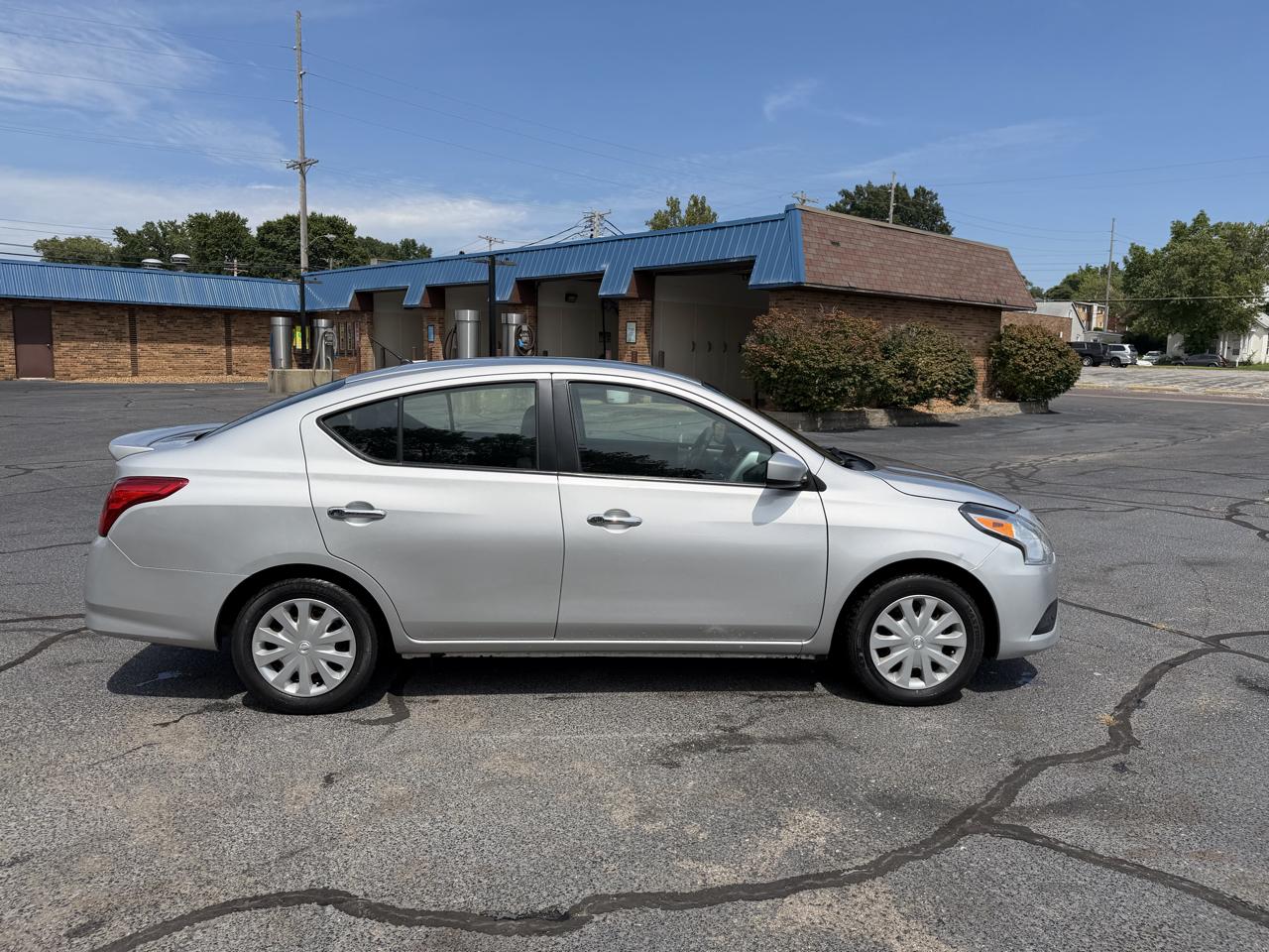 Nissan Versa 1.6 S 5M 2018