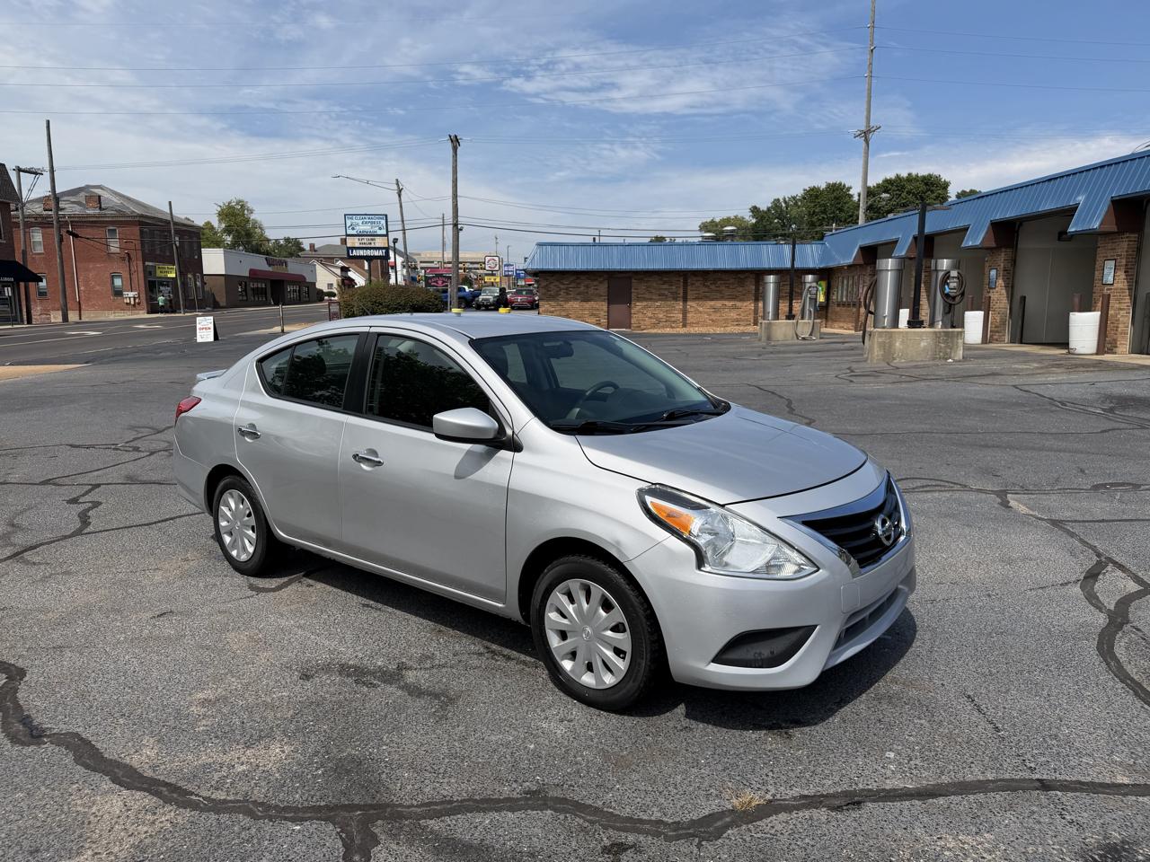 Nissan Versa 1.6 S 5M 2018