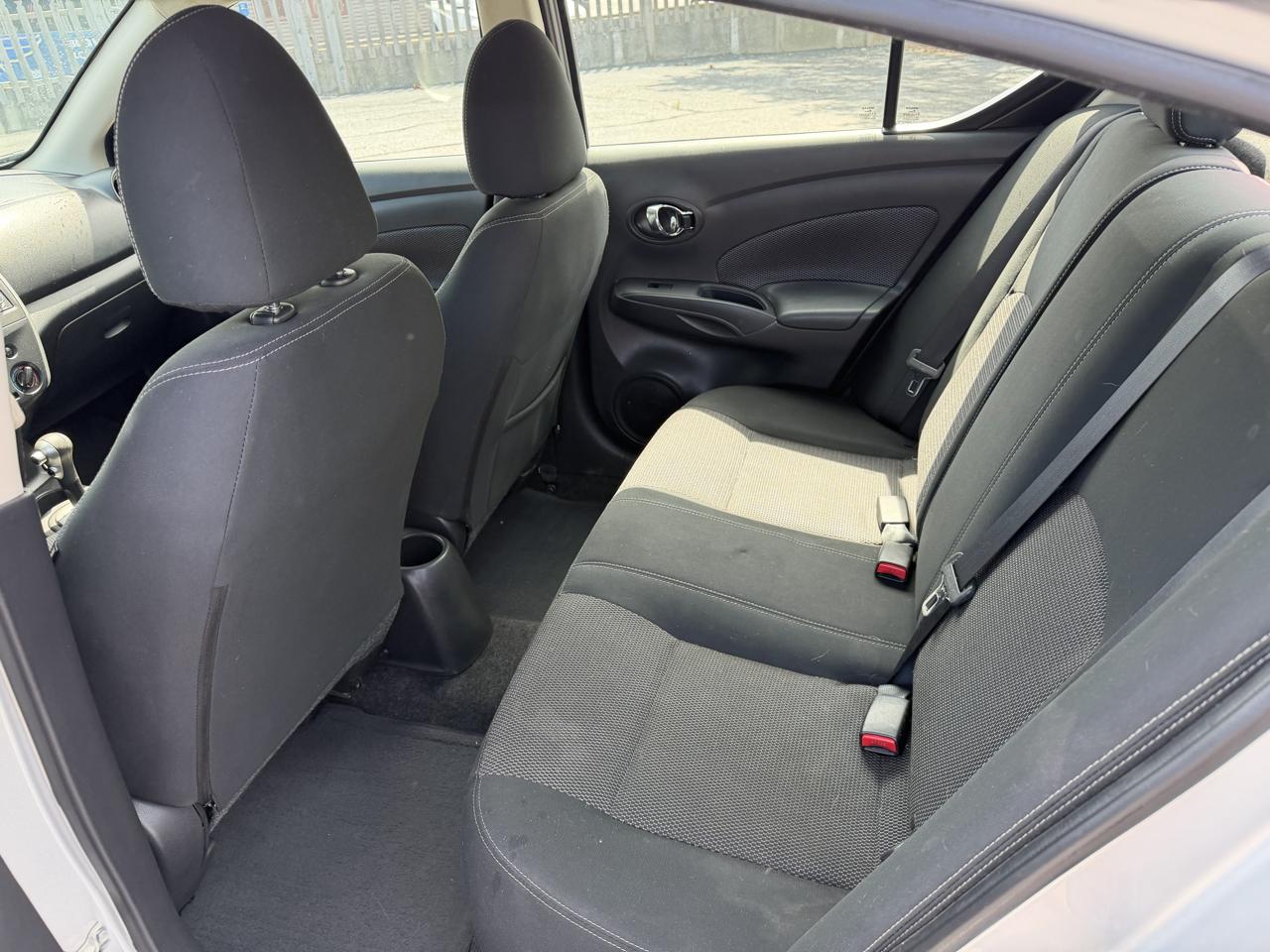 Nissan Versa 1.6 S 5M 2018