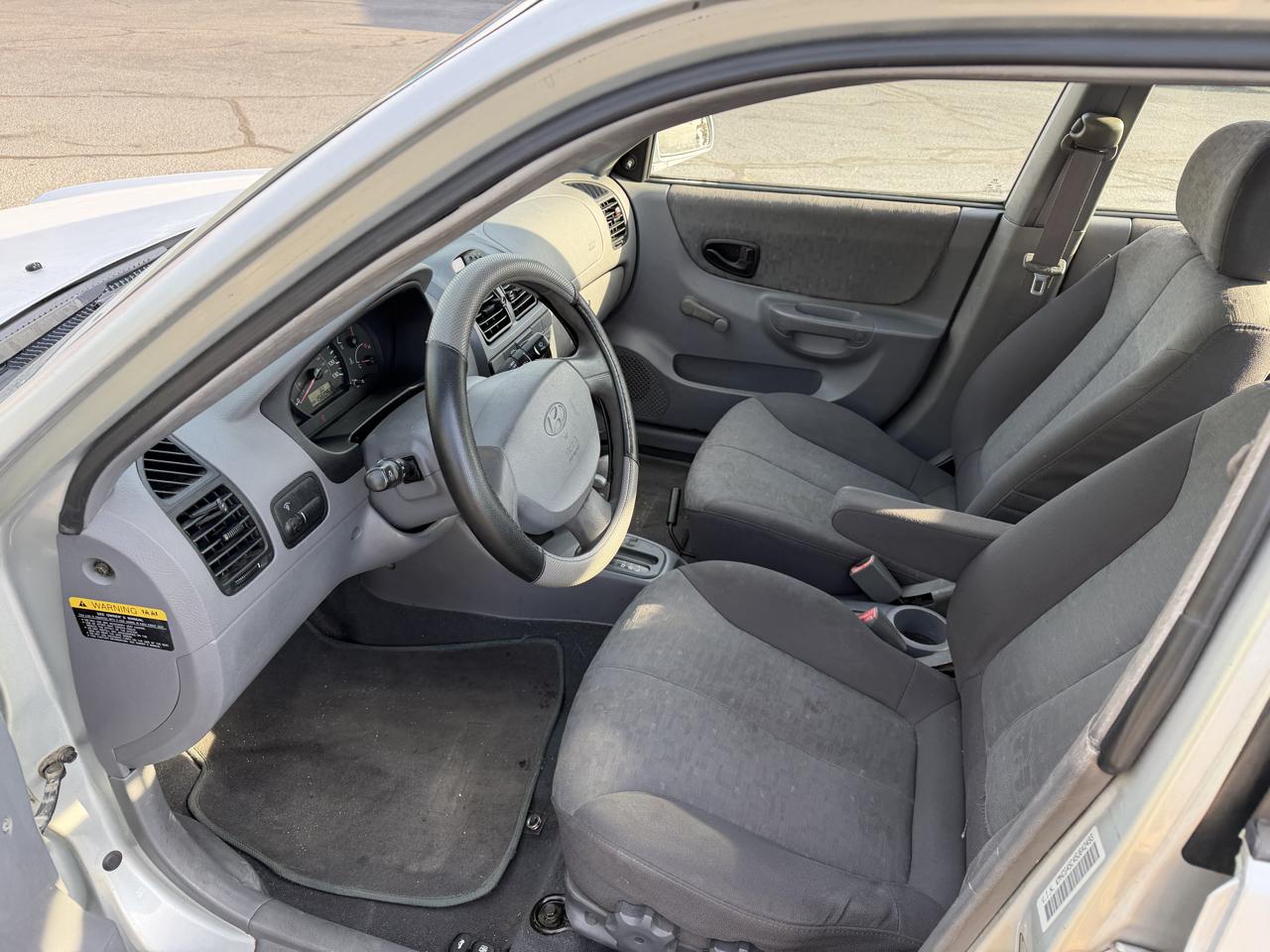 Hyundai Accent GLS 4-Door 2005