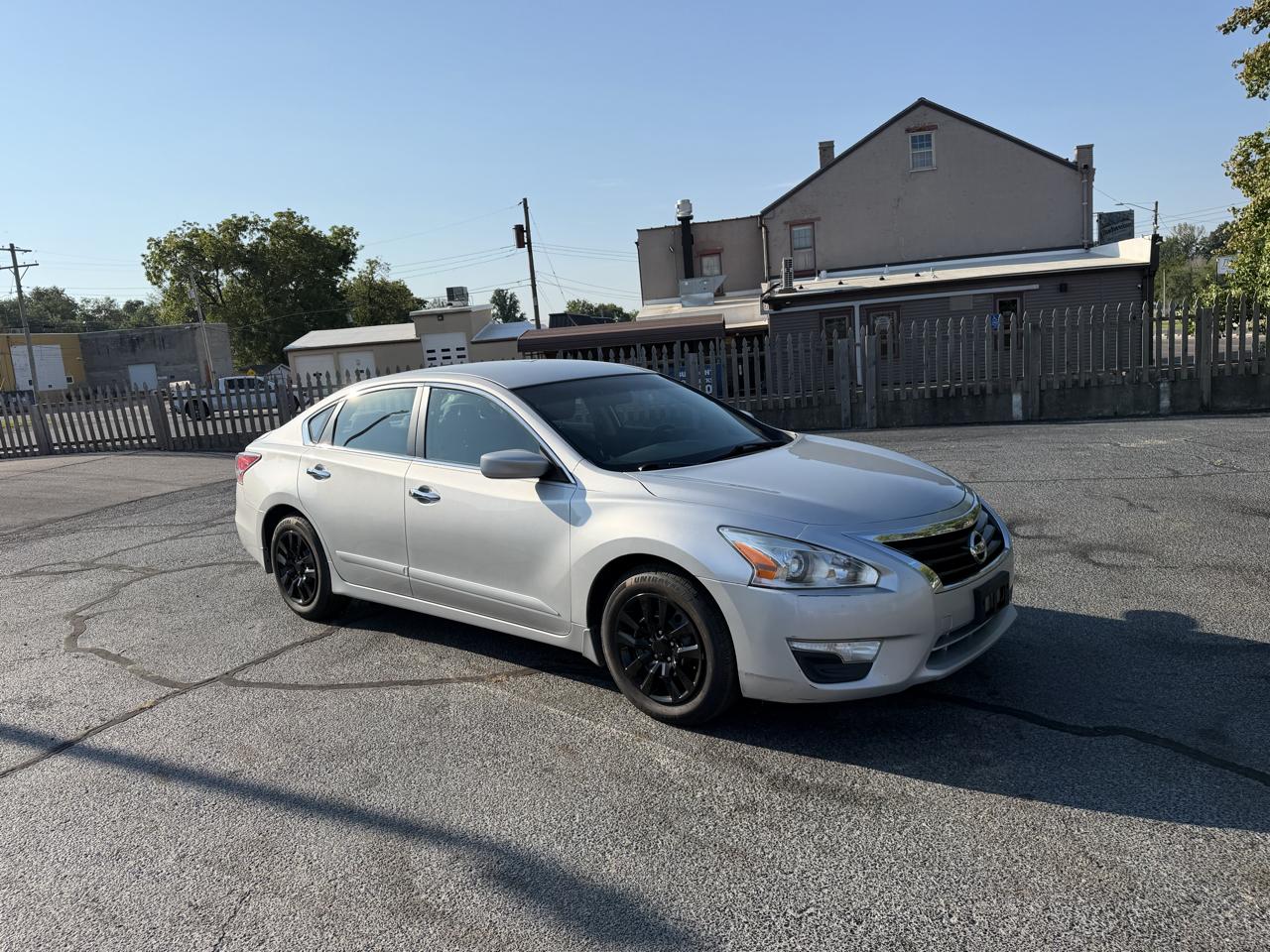Nissan Altima 2.5 SV 2015