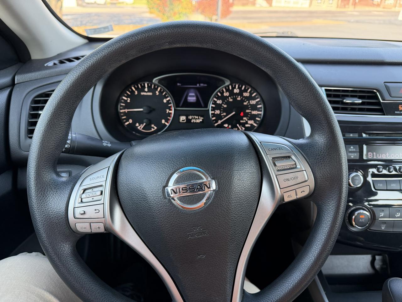 Nissan Altima 2.5 SV 2015
