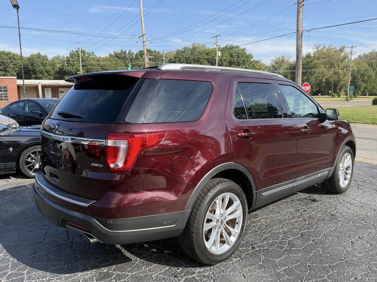 Ford Explorer 4dr XLT 2018