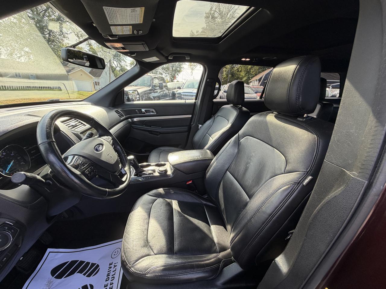 Ford Explorer 4dr XLT 2018