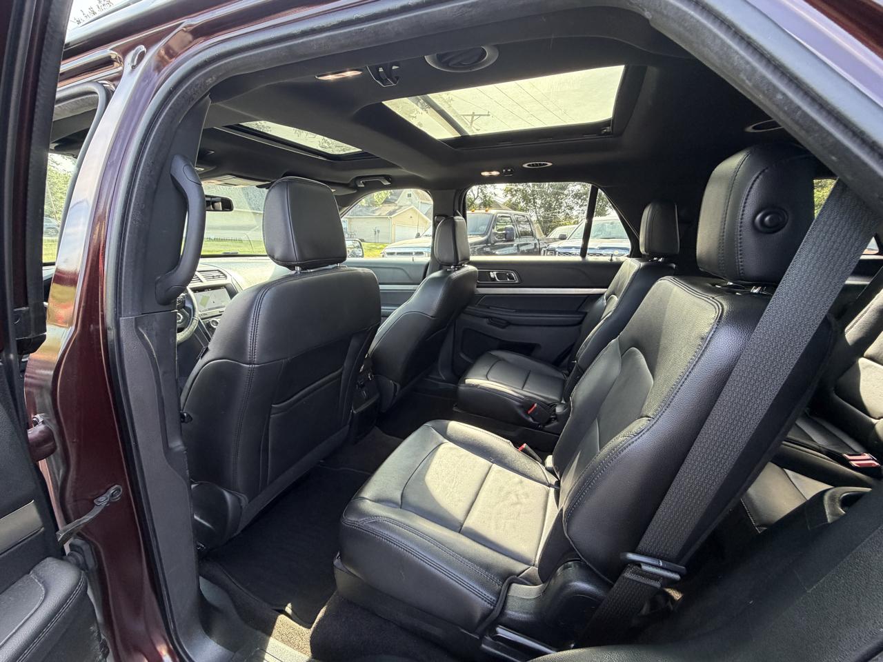 Ford Explorer 4dr XLT 2018