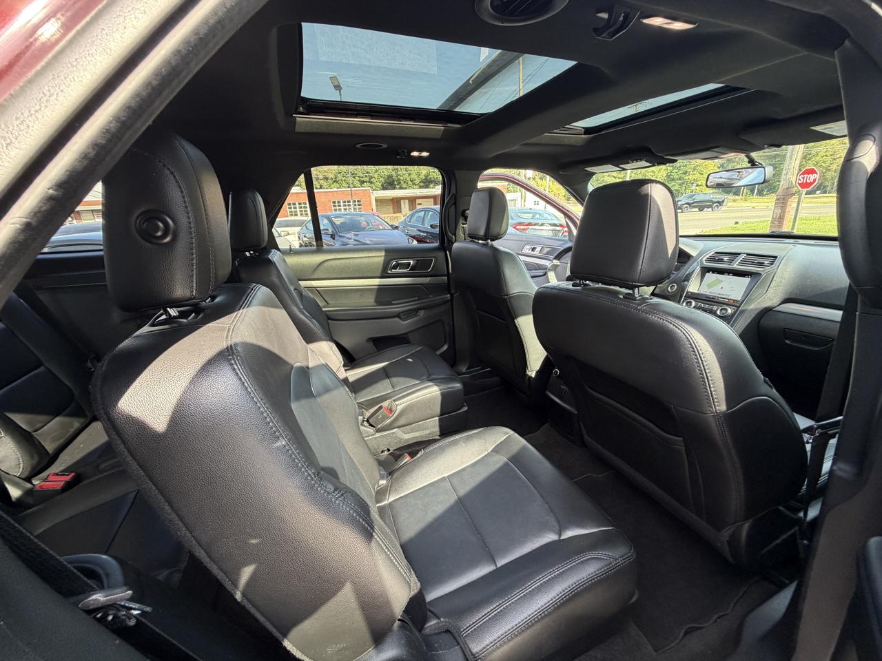 Ford Explorer 4dr XLT 2018