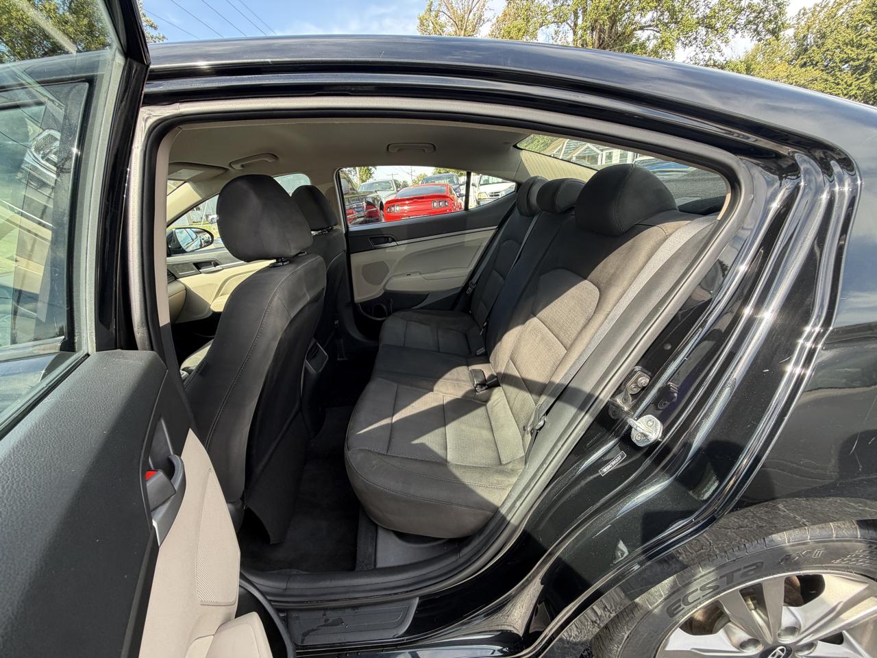 Hyundai Elantra 4dr Sdn Auto 2017