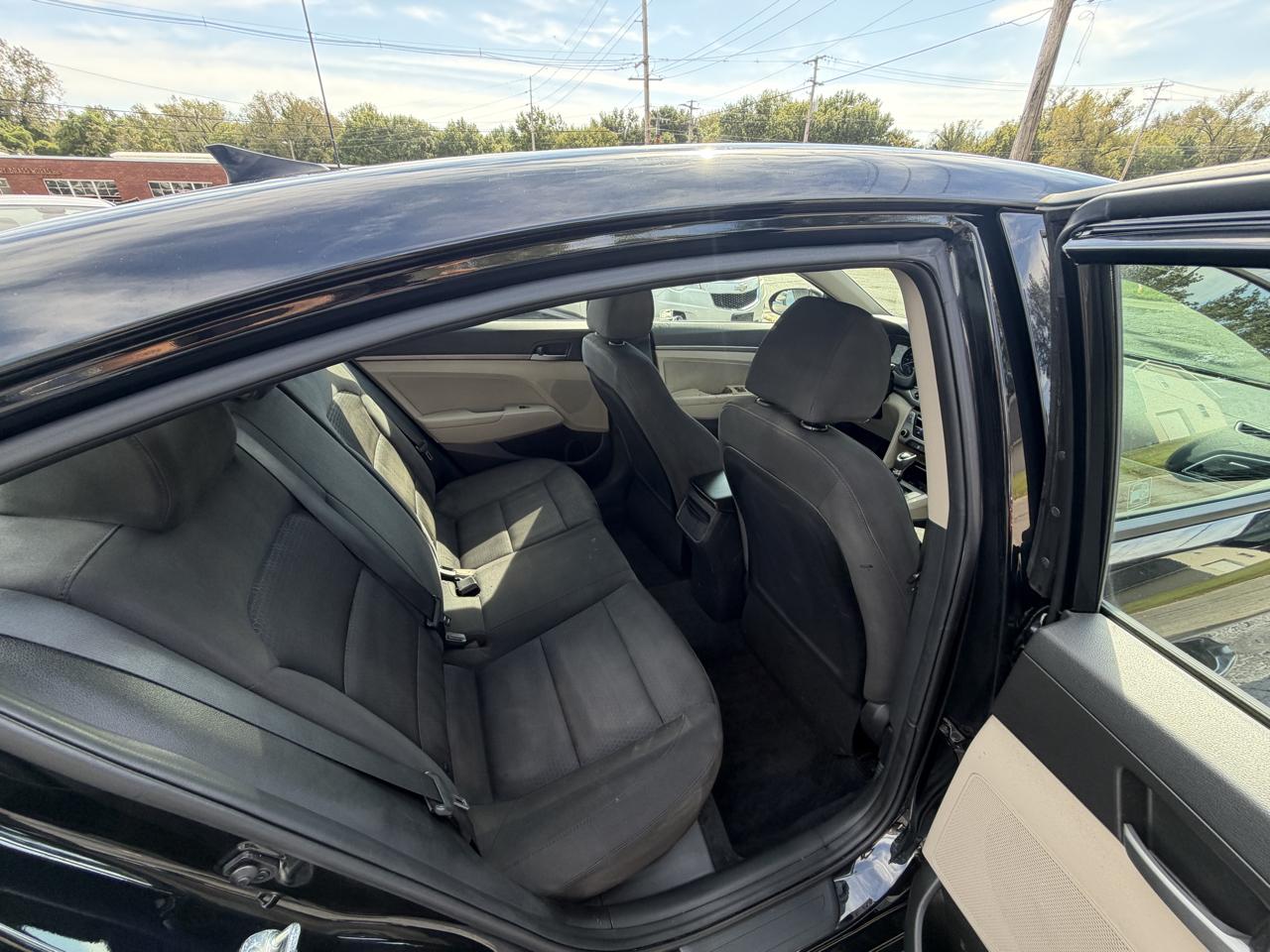 Hyundai Elantra 4dr Sdn Auto 2017