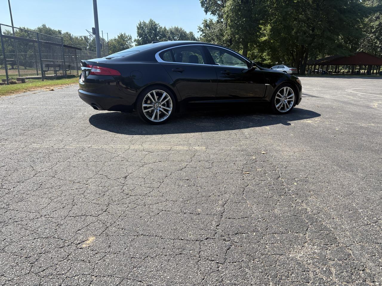 Jaguar XF-Series Premium Luxury 2010