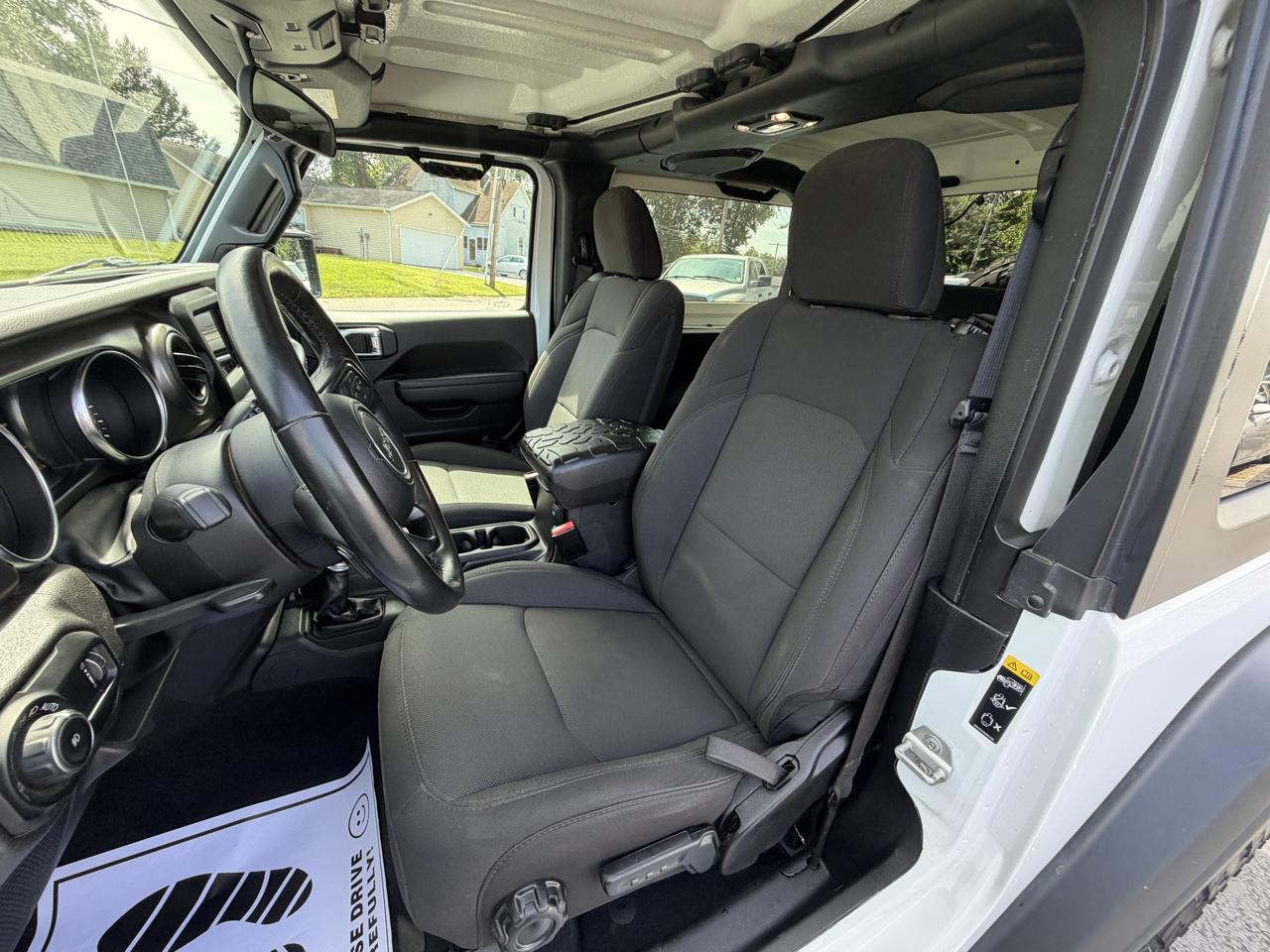 Jeep Wrangler Unlimited Sport 2023