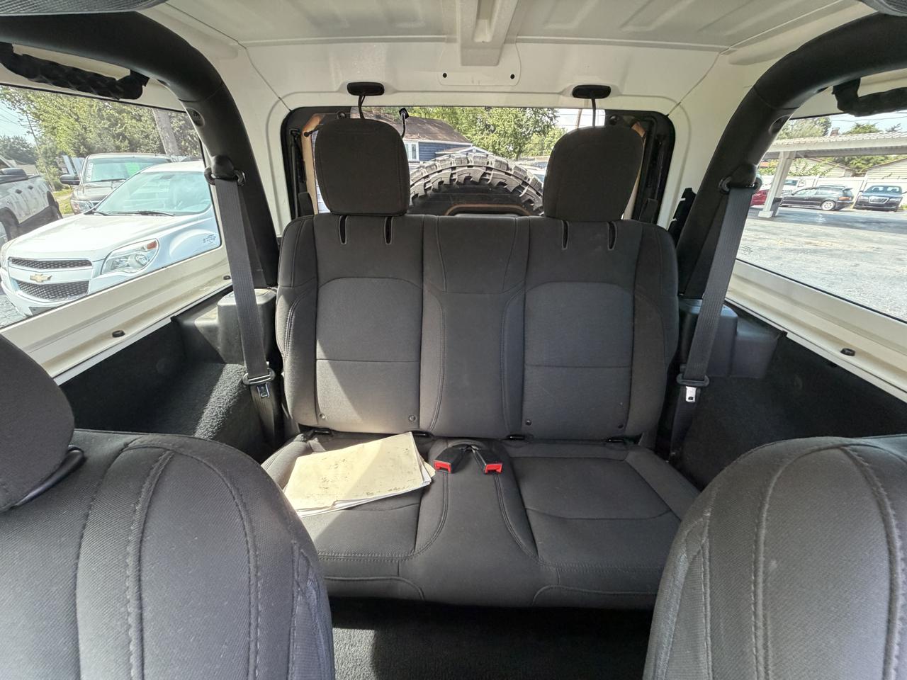 Jeep Wrangler Unlimited Sport 2023