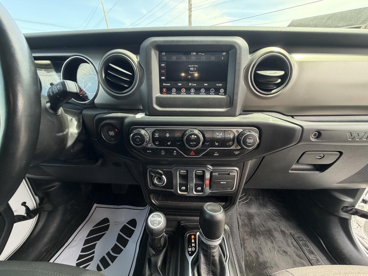 Jeep Wrangler Unlimited Sport 2023