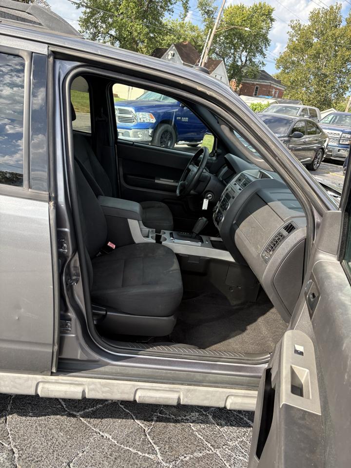 Ford Escape XLT FWD V6 2009