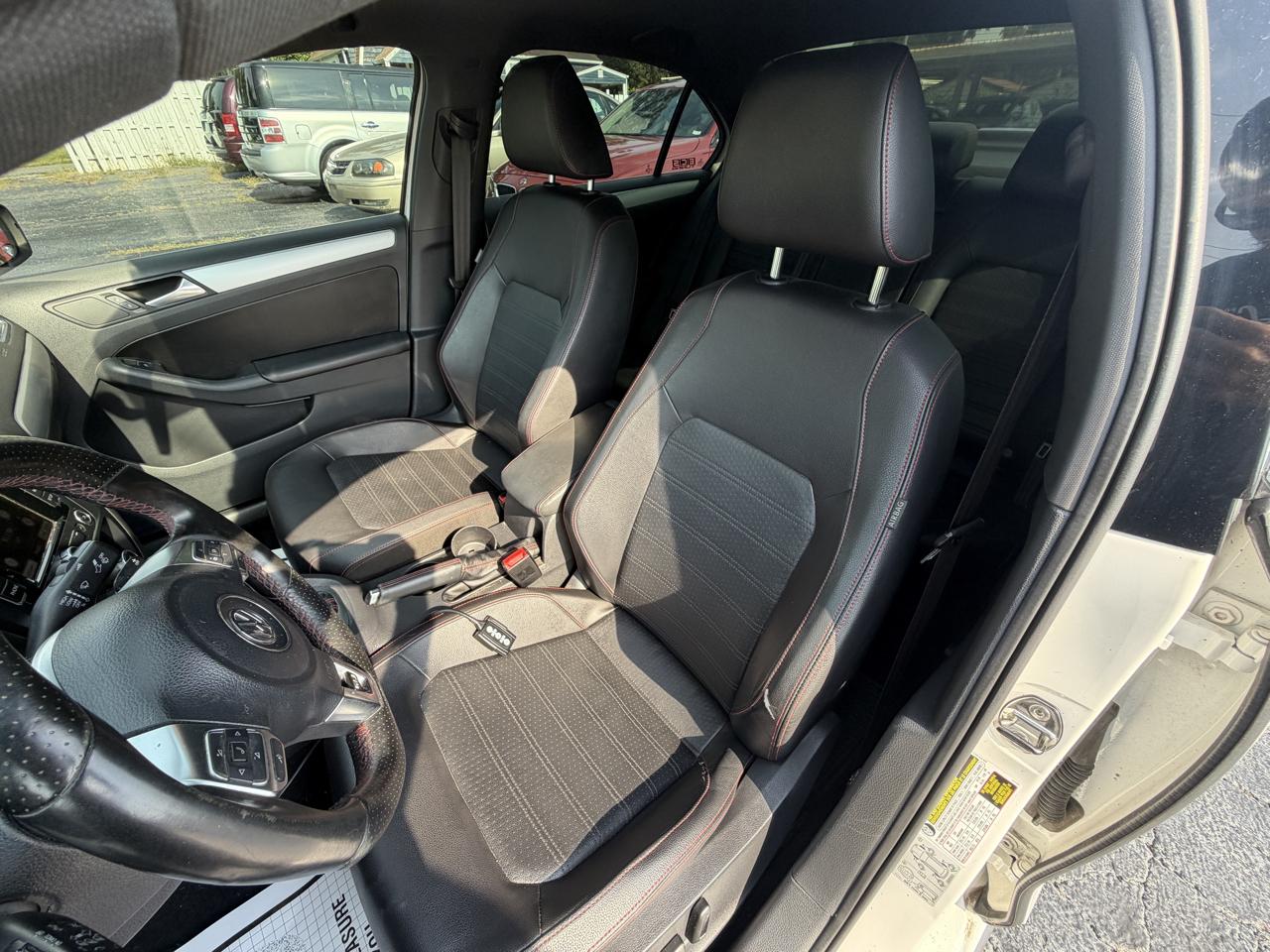 Volkswagen Jetta 2.0T GLI 2013