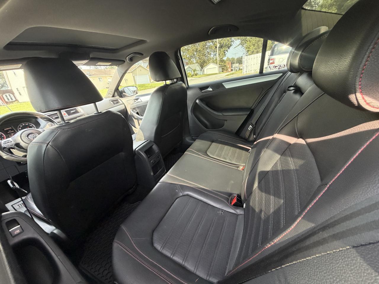 Volkswagen Jetta 2.0T GLI 2013