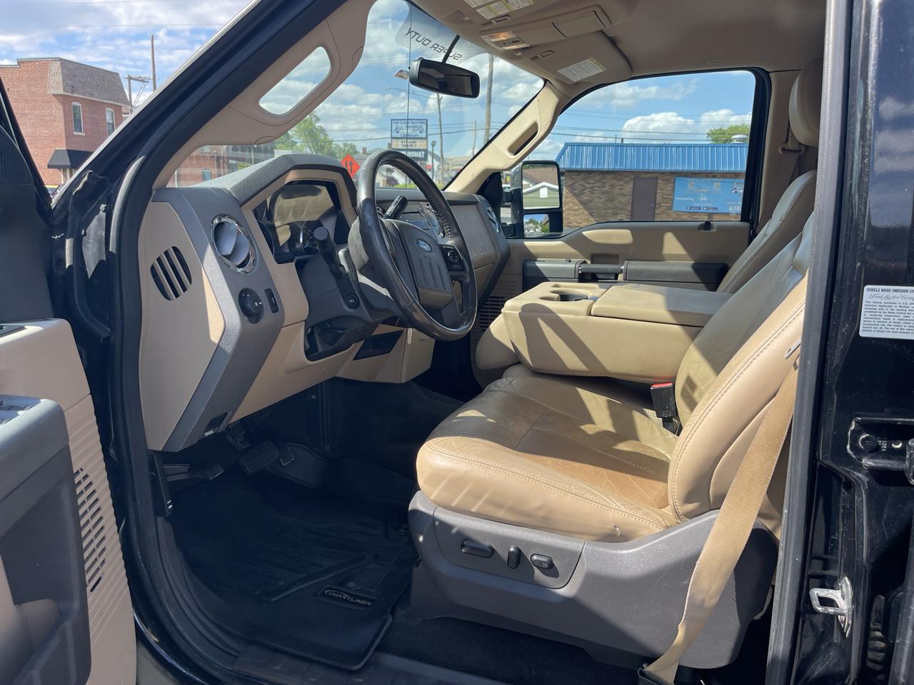 Ford F-350 SD Lariat Crew Cab 4WD 2011
