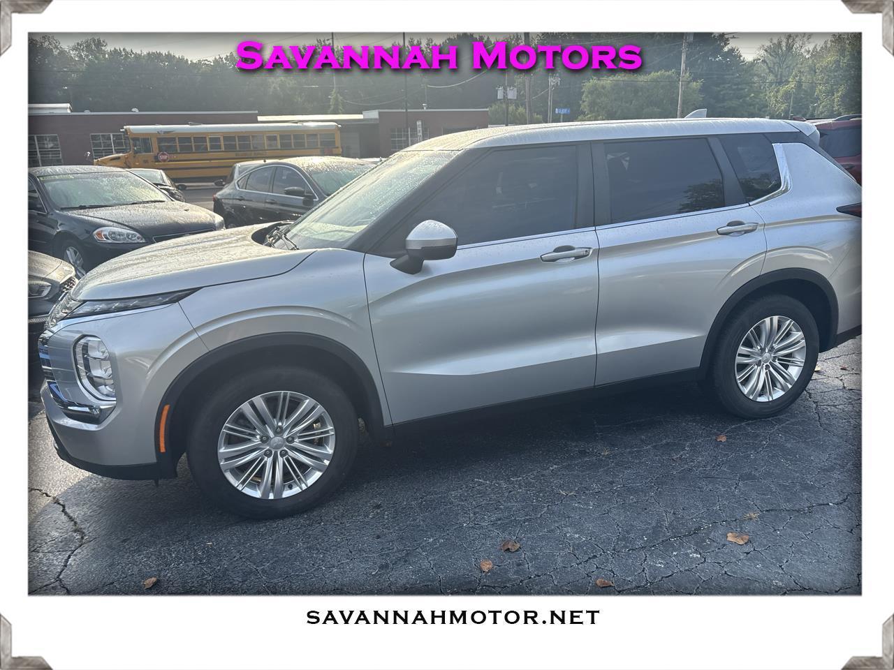 Mitsubishi Outlander ES 2WD 2022