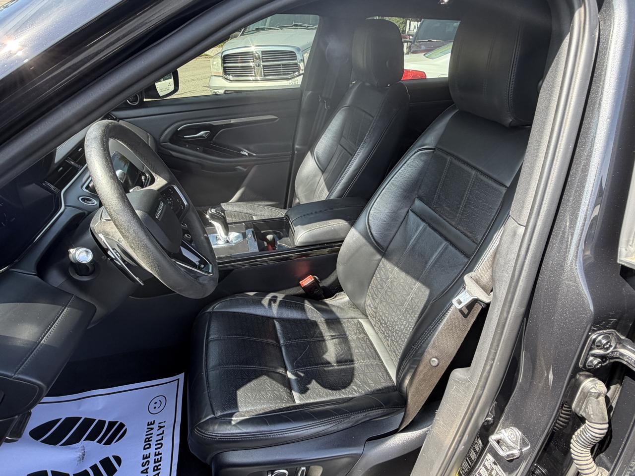 Land Rover Range Rover Evoque R-Dynamic SE 2021