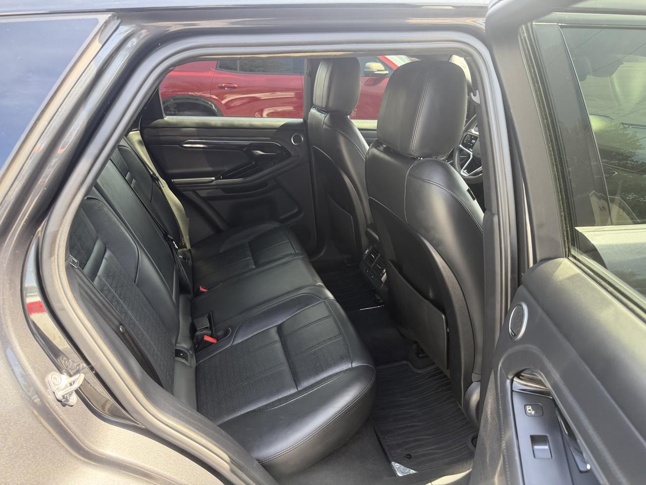 Land Rover Range Rover Evoque R-Dynamic SE 2021