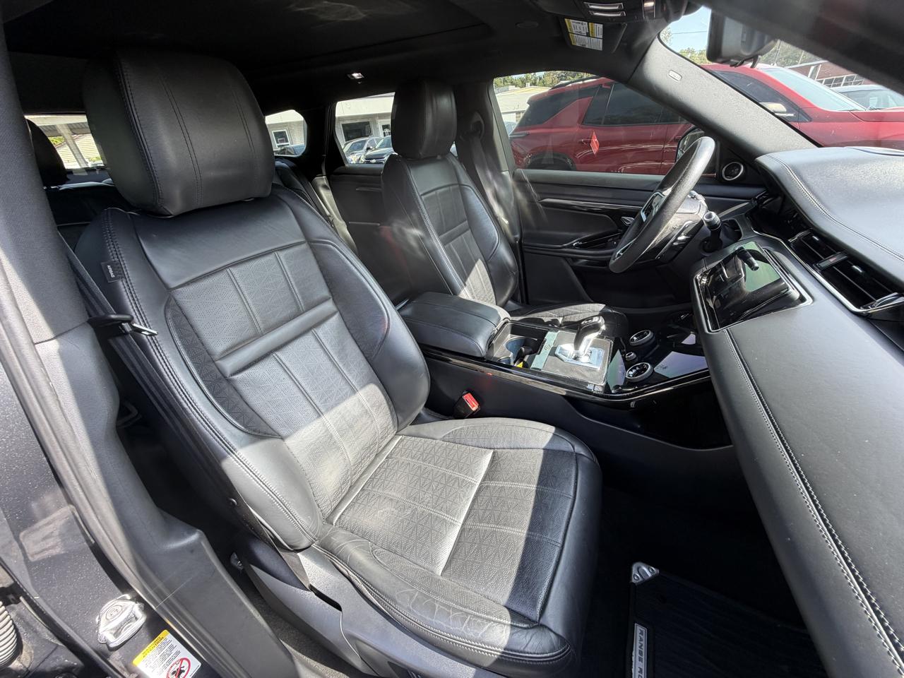 Land Rover Range Rover Evoque R-Dynamic SE 2021