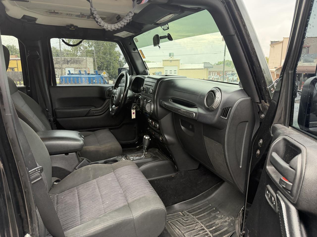Jeep Wrangler Unlimited Rubicon 4WD 2012