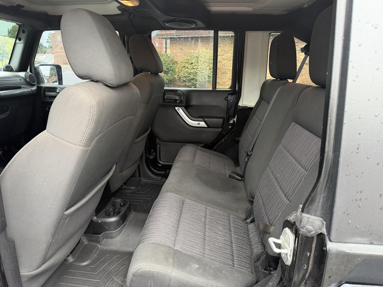Jeep Wrangler Unlimited Rubicon 4WD 2012