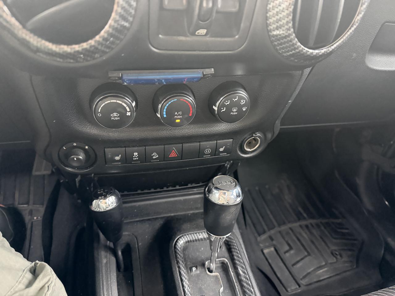 Jeep Wrangler Unlimited Rubicon 4WD 2012