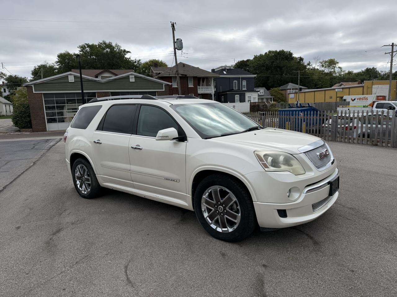 GMC Acadia Denali AWD 2011