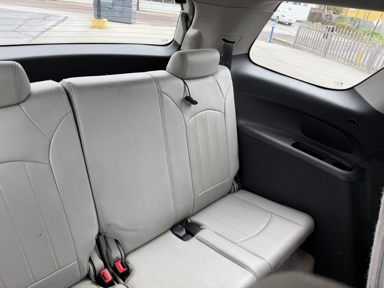 GMC Acadia Denali AWD 2011