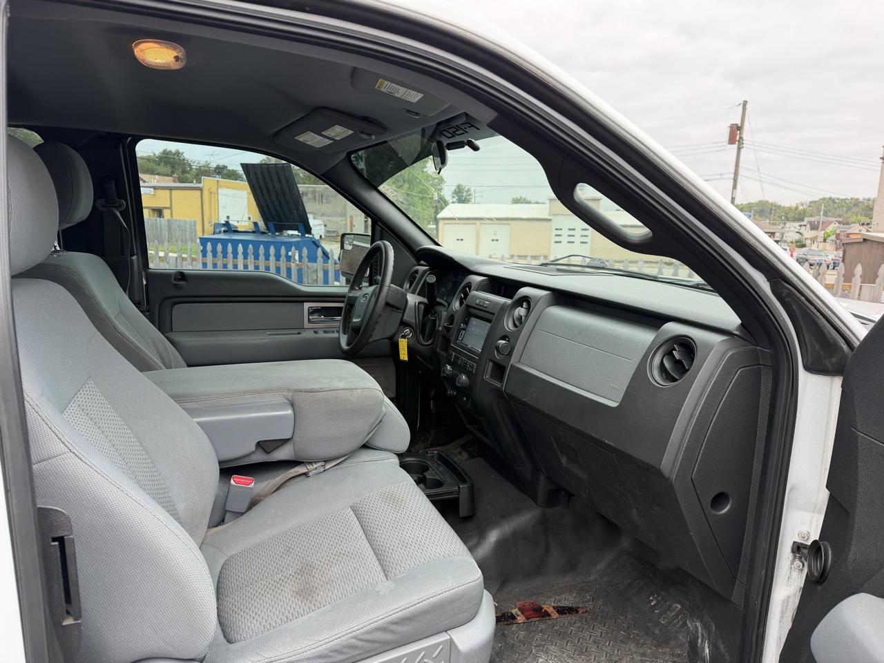 Ford F-150 2WD Supercab 163" XL 2011