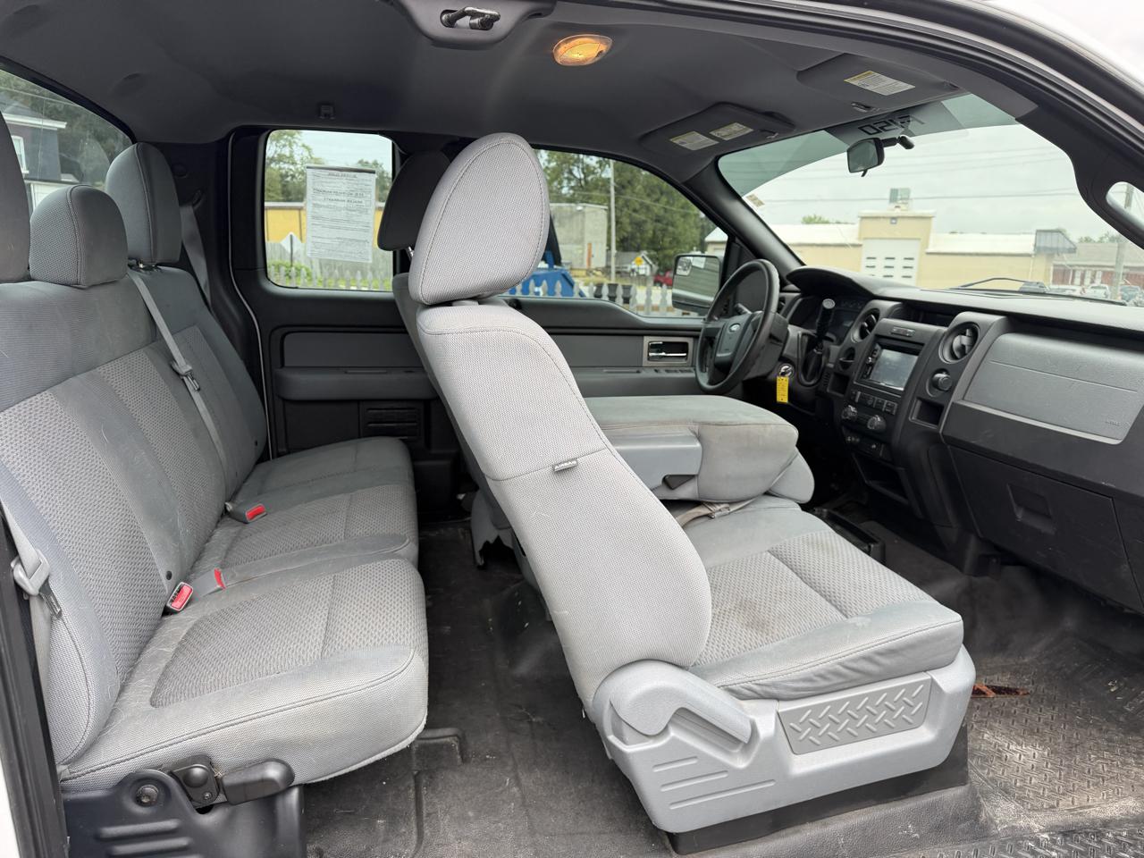 Ford F-150 2WD Supercab 163" XL 2011
