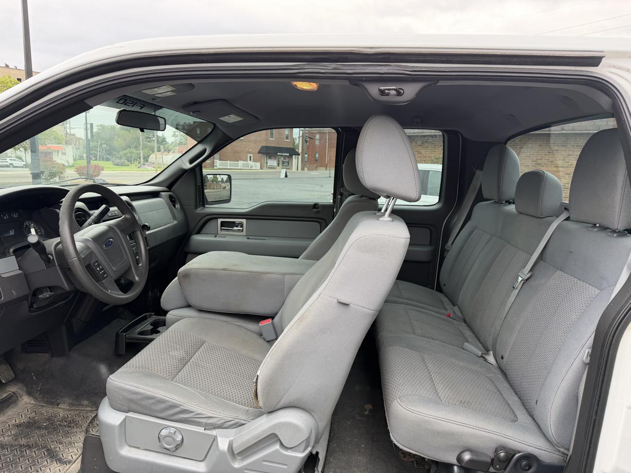 Ford F-150 2WD Supercab 163" XL 2011