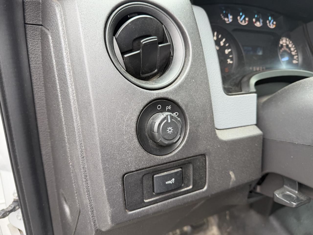 Ford F-150 2WD Supercab 163" XL 2011