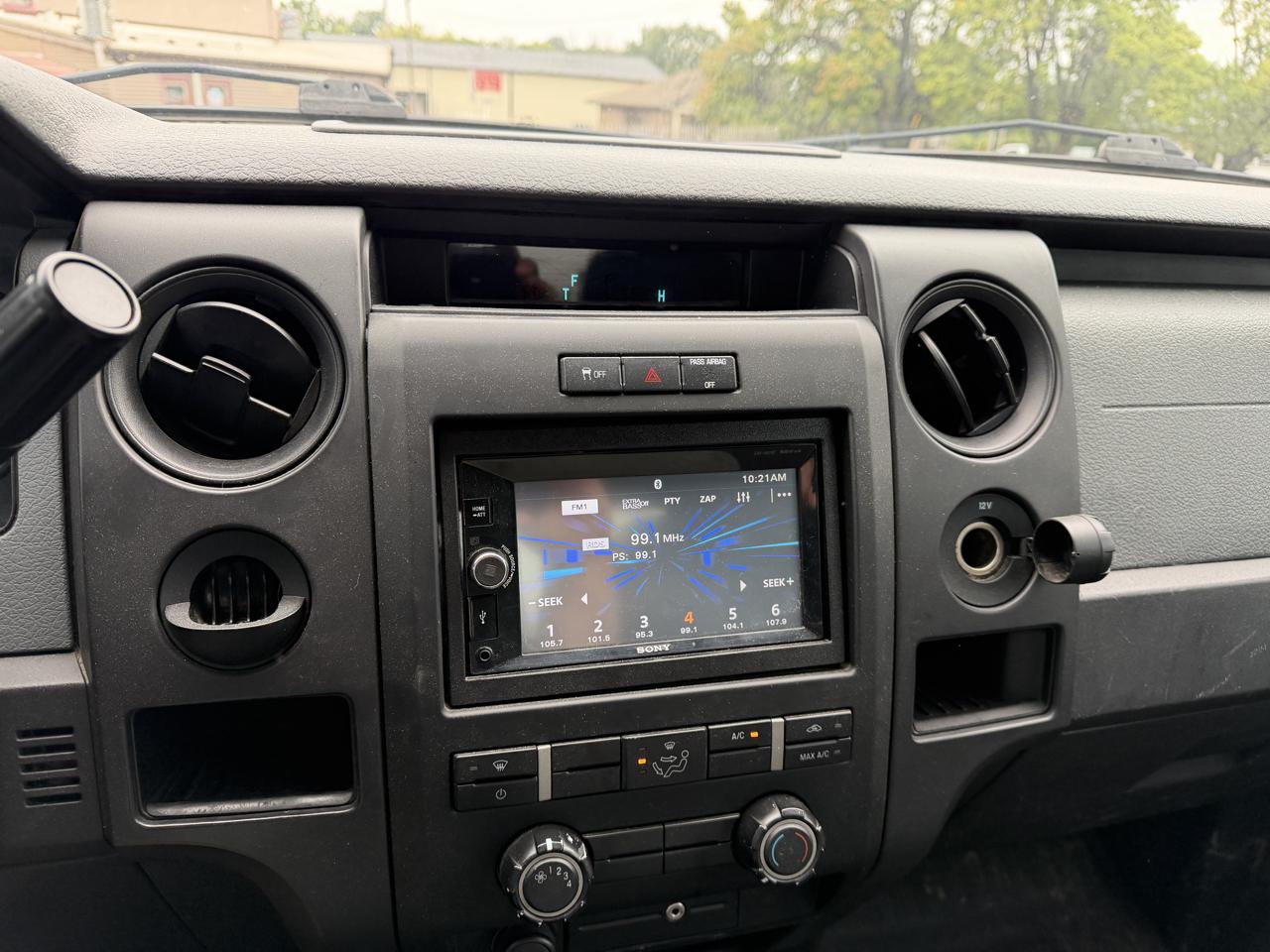 Ford F-150 2WD Supercab 163" XL 2011
