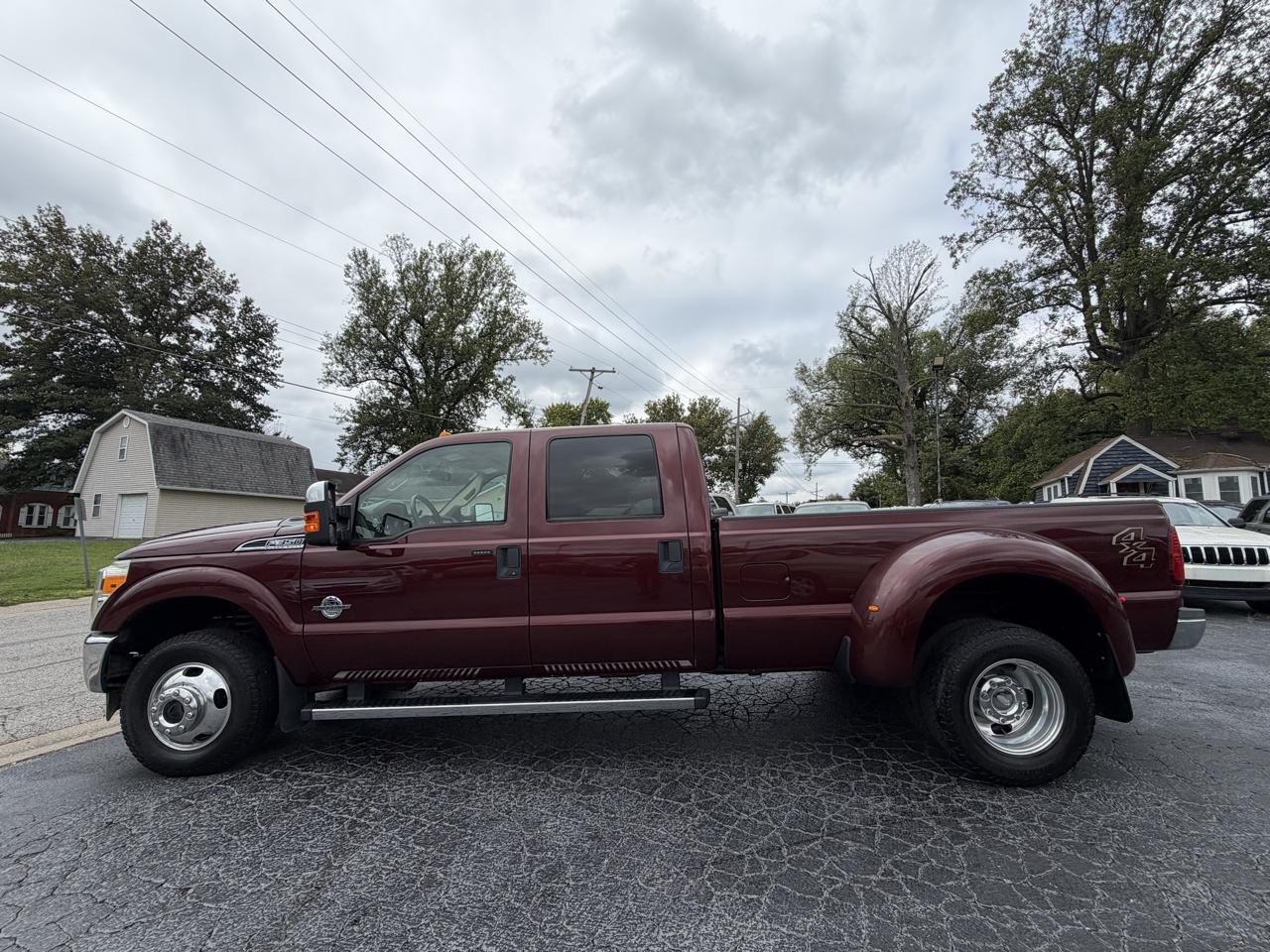 Ford F-350 SD XLT Crew Cab Long Bed DRW 4WD 2012
