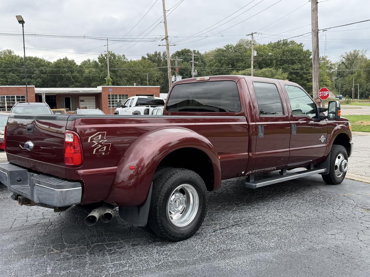 Ford F-350 SD XLT Crew Cab Long Bed DRW 4WD 2012