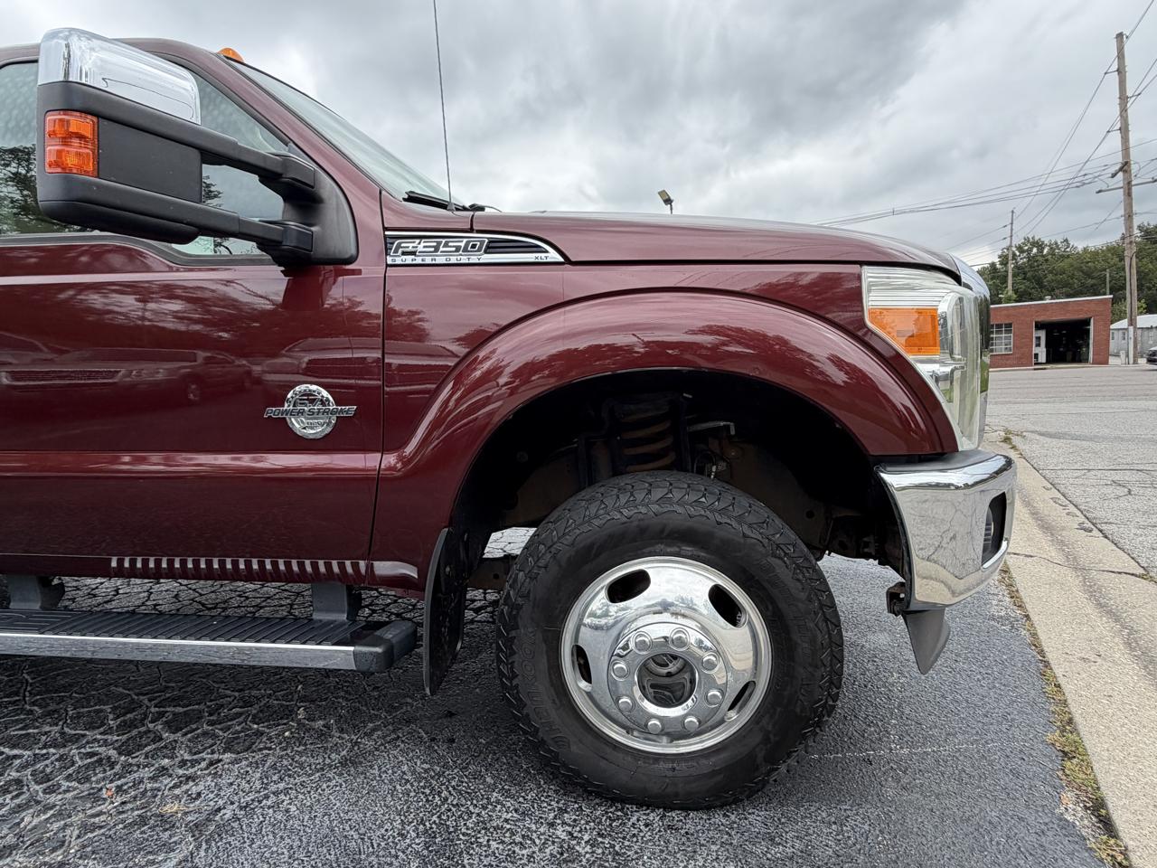 Ford F-350 SD XLT Crew Cab Long Bed DRW 4WD 2012
