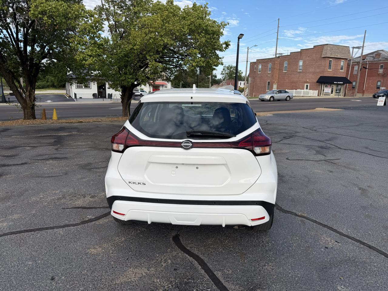 Nissan Kicks S 2023