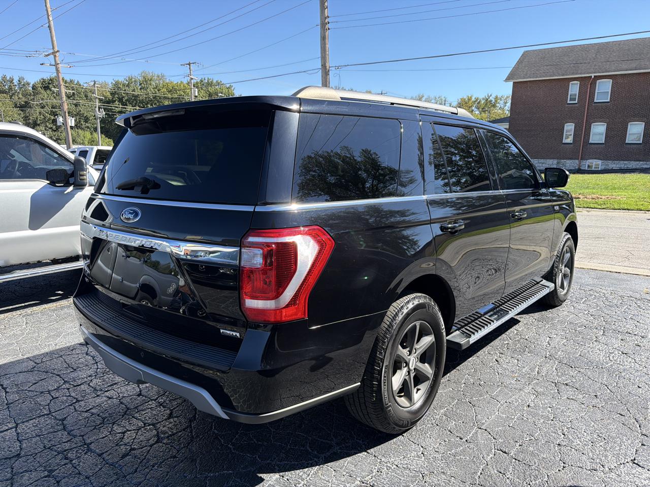 Ford Expedition XLT 4WD 2019