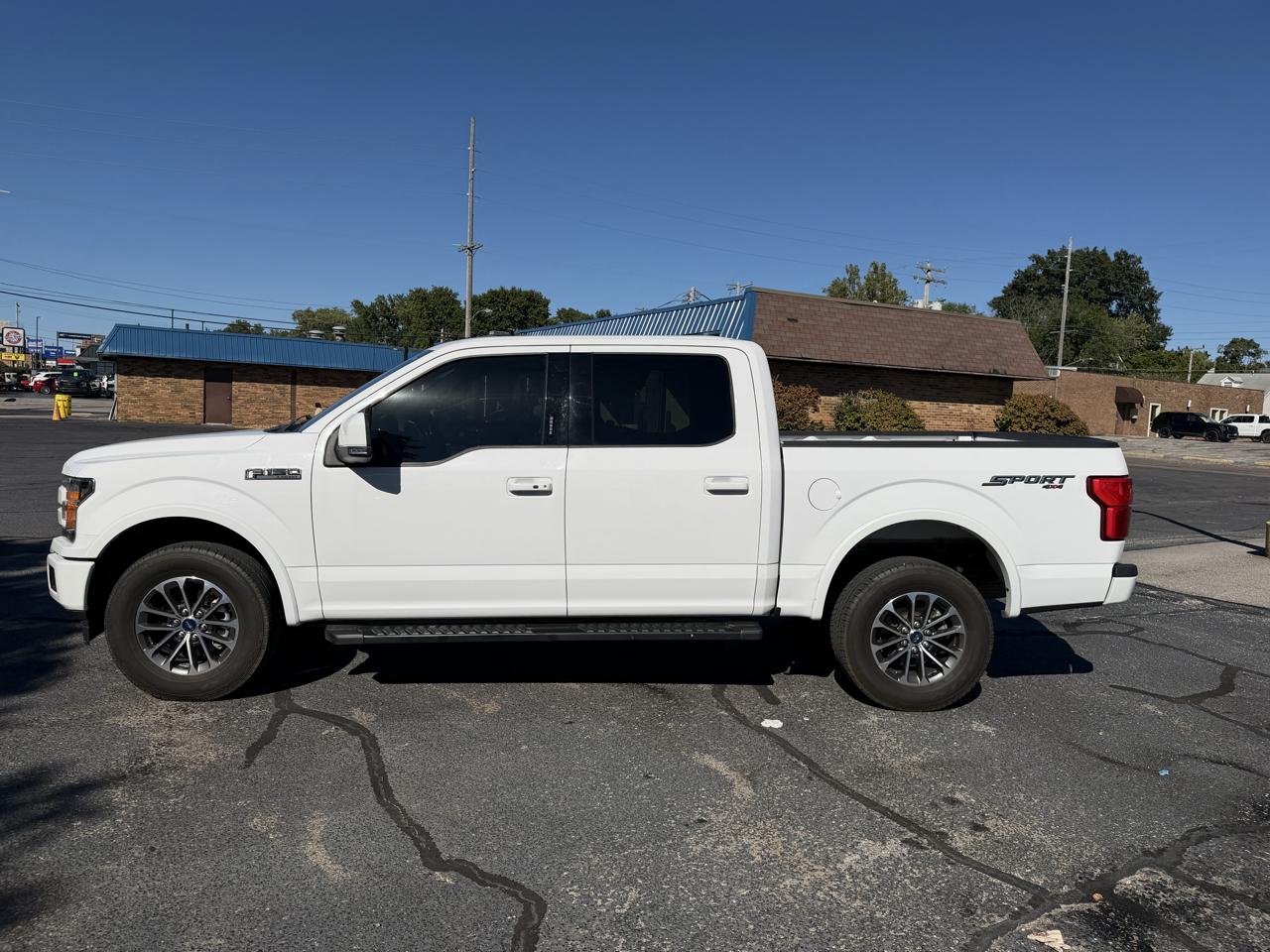 Ford F-150 4WD SuperCrew 145" Lariat 2020