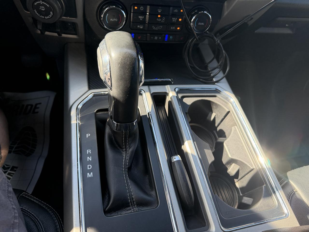 Ford F-150 4WD SuperCrew 145" Lariat 2020
