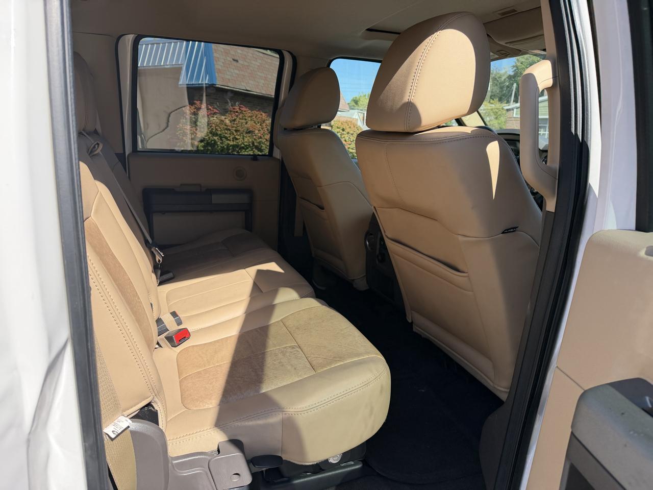 Ford F-250 SD Lariat Crew Cab Short Bed 4WD 2011