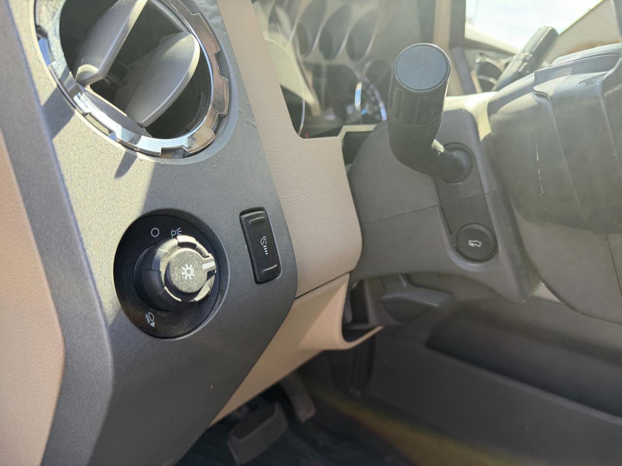 Ford F-250 SD Lariat Crew Cab Short Bed 4WD 2011
